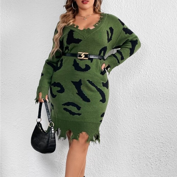Plus Size V Neck Leopard Pattern Distressed Sweater Dress Without Belt - Picture 14 of 16